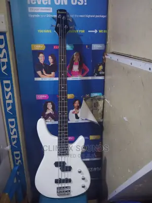 Bass Guitar Ibanez 4 Strings