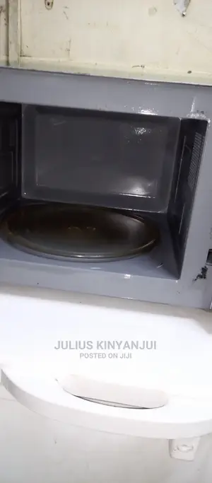 Microwave Oven