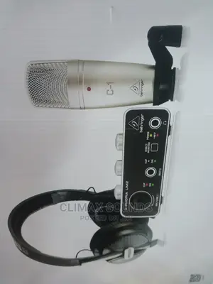 Studio U-Phoria Podcasting Bundle