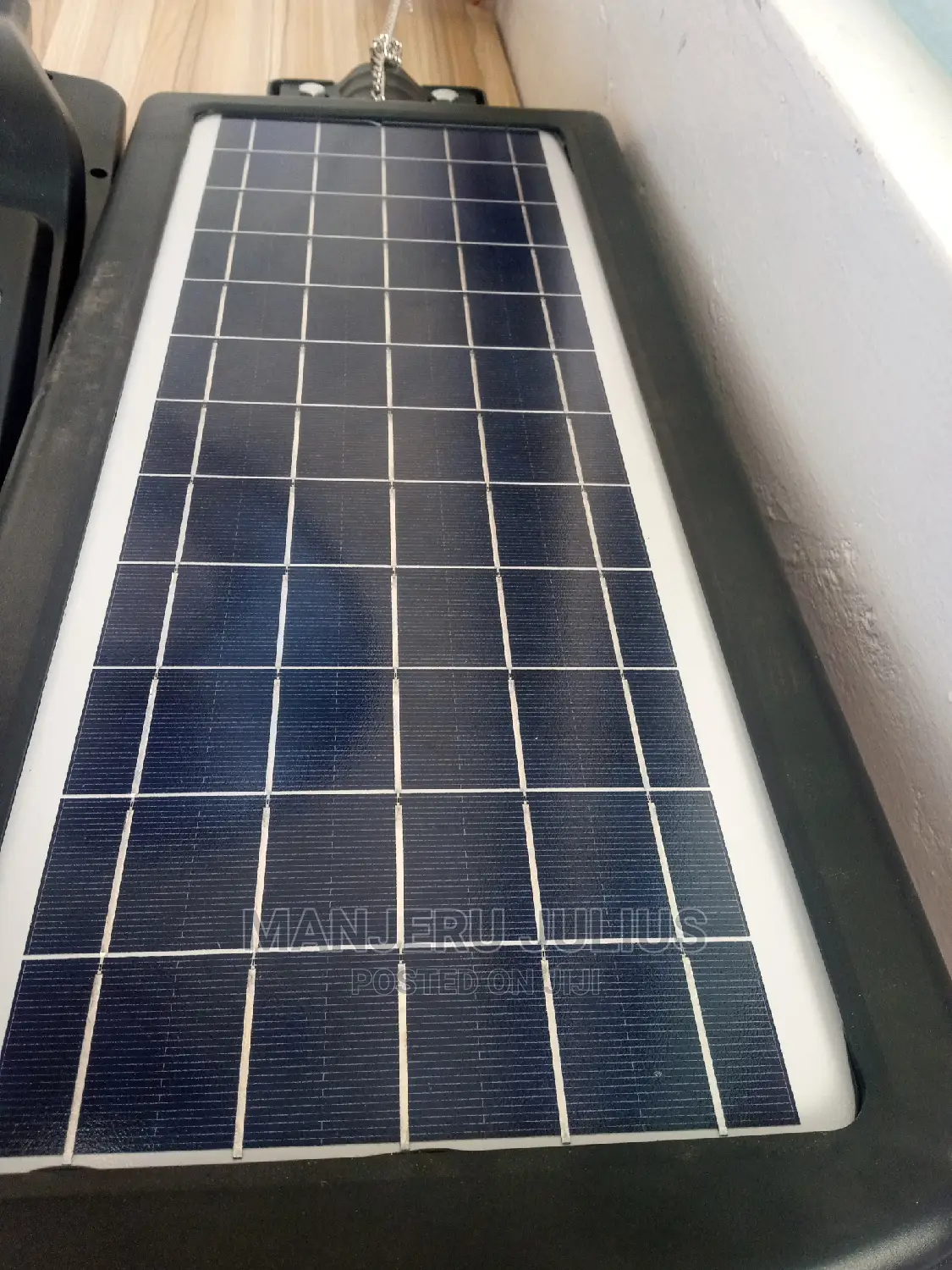 160 Watts Solar Streetlight