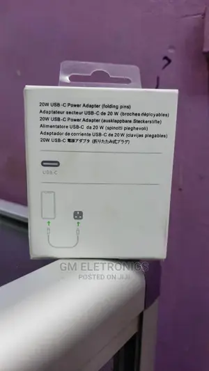 USB-C 20 W Power Adapter .