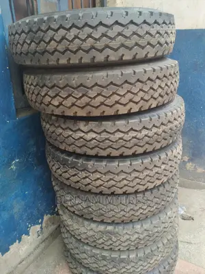 Dunlop Tires Sizes 7.50 R16.