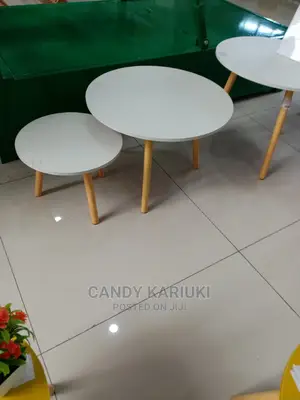 White Aemes Table Set