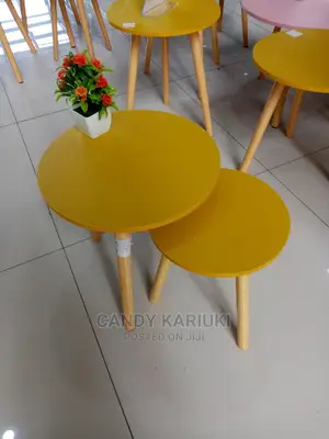 Minimalist Aemes Table Set