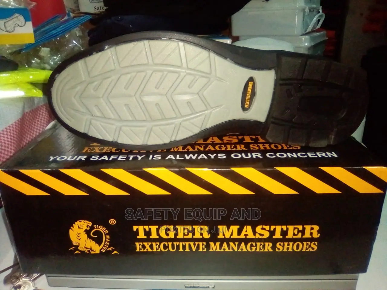 Tiger Master Executive Safety Shoes