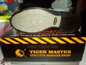 Tiger Master Executive Safety Shoes