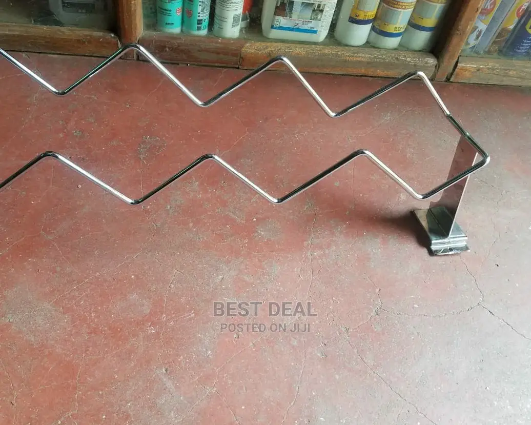 Shoe Racks and Display Channels Zigzag
