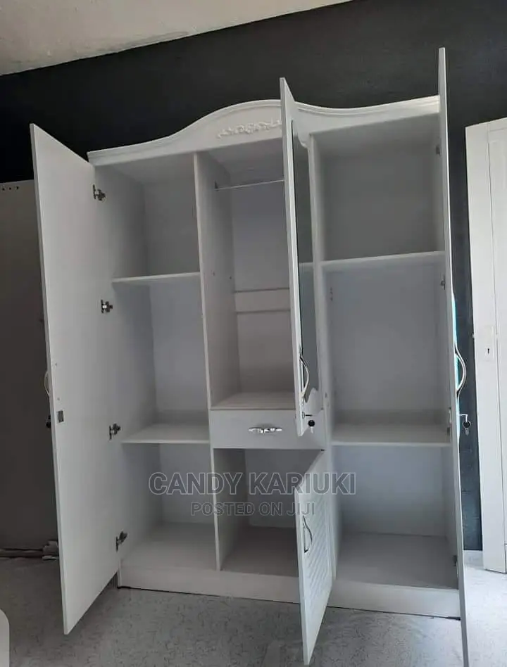Spacious 3 Door Wardrobe