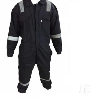 We Make Supply High Quality Reflective Overalls