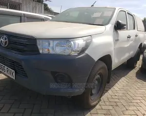 Toyota Hilux 2016 White