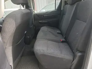 Toyota Hilux 2016 White