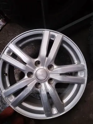 Very Clean Original Rims Set Size 16 Inch 5 Holes.