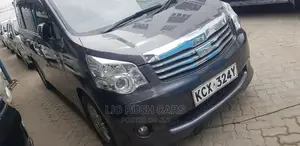 Toyota Noah 2012 Gray