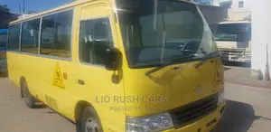 New Isuzu Executive Bus 2014