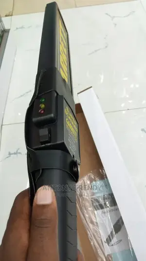 Portable Metal Detector Garret