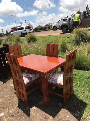 4 Seater Dinning Set
