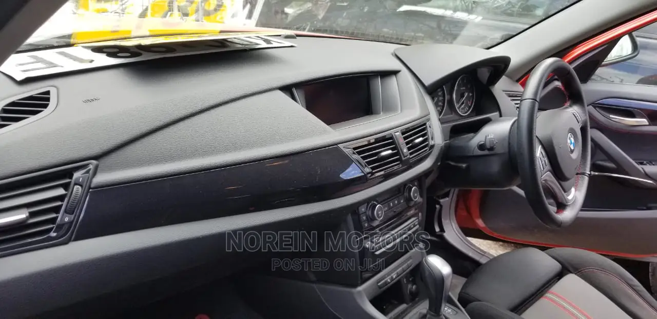 BMW X1 2015 Orange