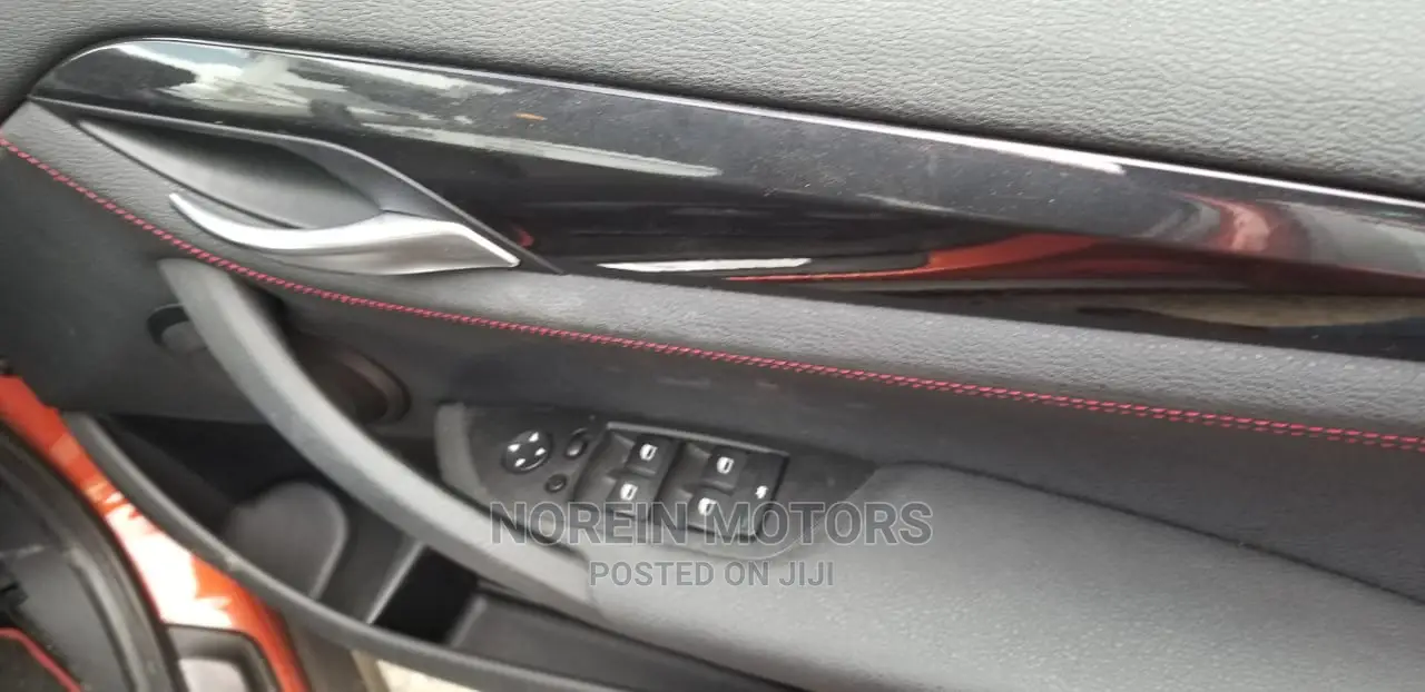 BMW X1 2015 Orange