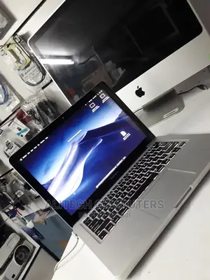 Laptop Apple MacBook Pro 4GB Intel Core I5 HDD 500GB