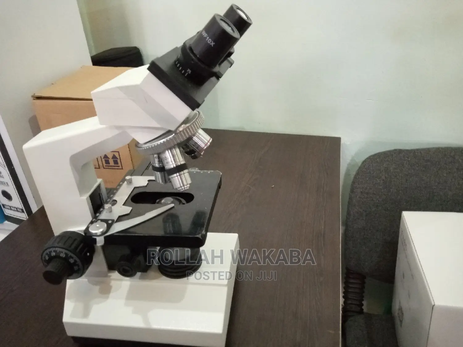 Microscope