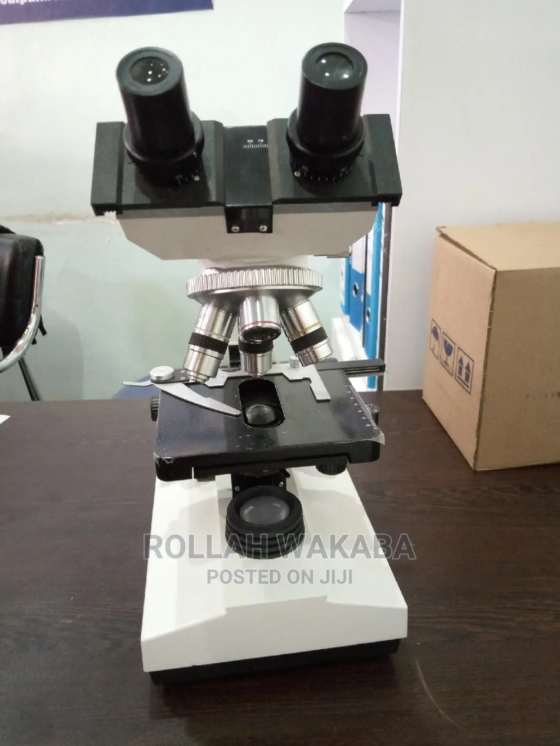 Microscope