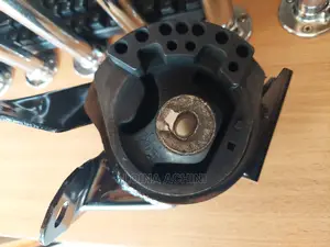 Mazda CX7 Left Engine Mount