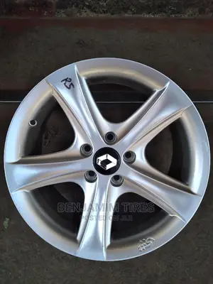 Silver Alloy Rims Set Size 15 Inch 5hole.