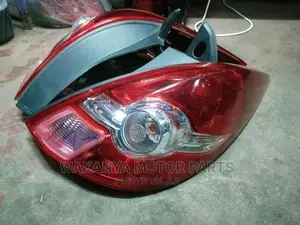 Nissan Tiida Tail Lamps 2008/2010 Station Wagon, Ex Japan