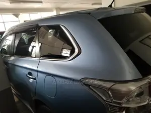 Mitsubishi Outlander 2013 Blue