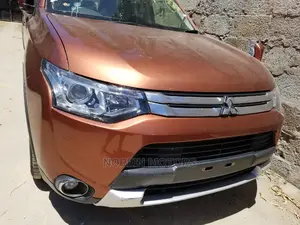Mitsubishi Outlander 2015 Brown