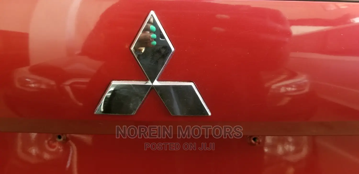 Mitsubishi Outlander 2015 Red