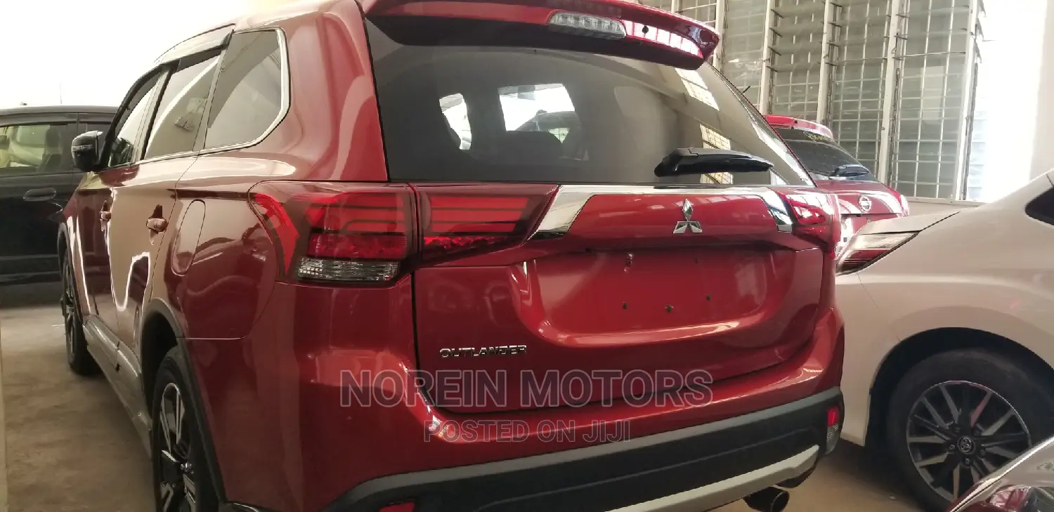 Mitsubishi Outlander 2015 Red