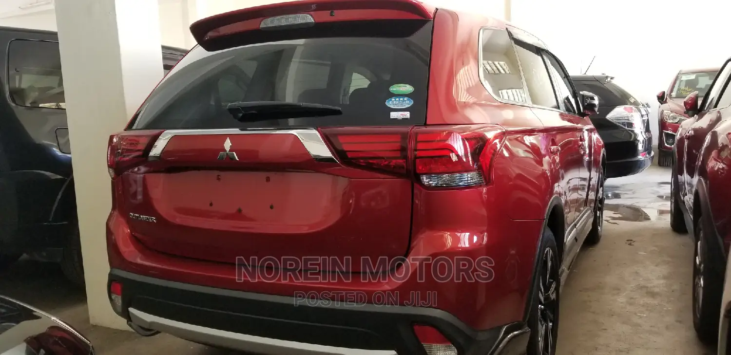 Mitsubishi Outlander 2015 Red