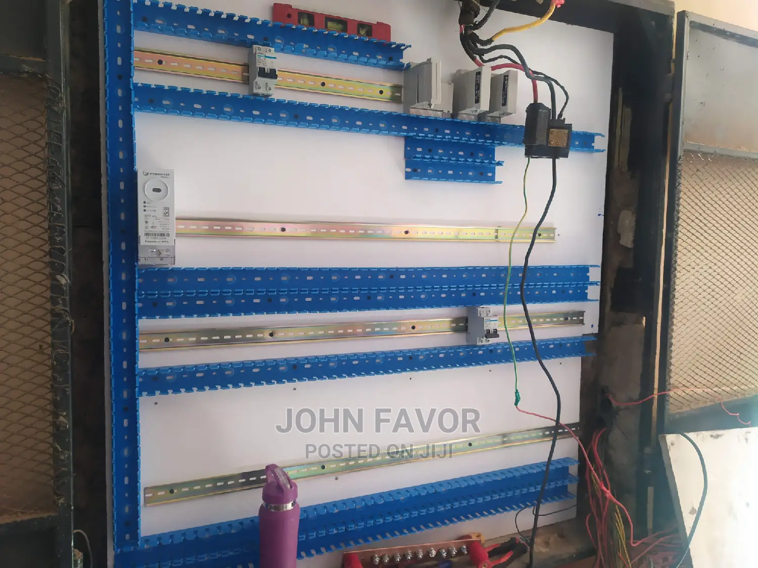 Super Skilled Electrician