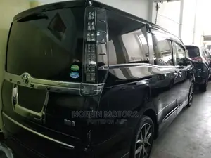 Toyota Voxy 2015 Black