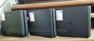 Slim Playstation 4 , 500 Gb , One Pad