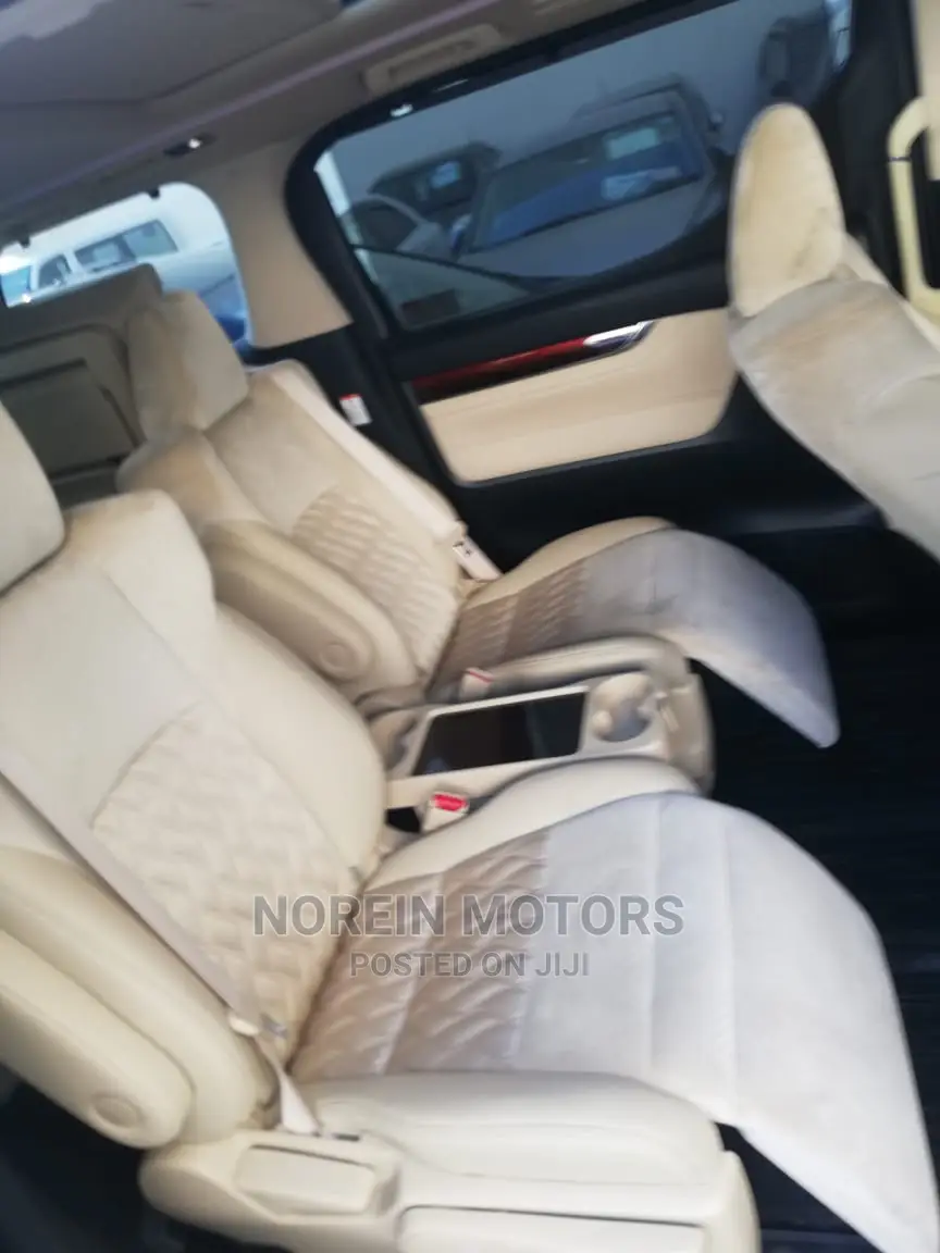 Toyota Alphard 2015 White