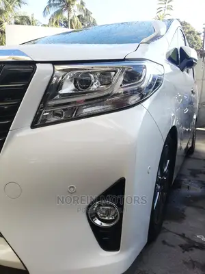 Toyota Alphard 2015 White