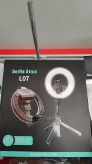 L07 Portable 5cm LED Ring Light Bluetooth Selfie Stick Trip
