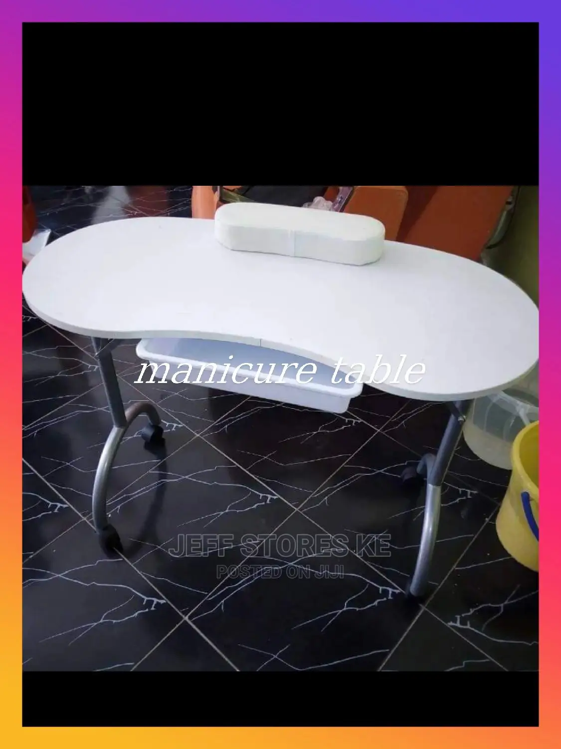 Manicure Table