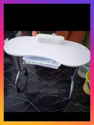 Manicure Table