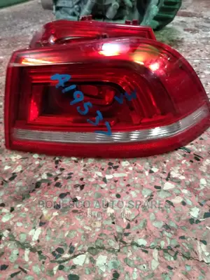 Volkswagen Eos Right Taillight