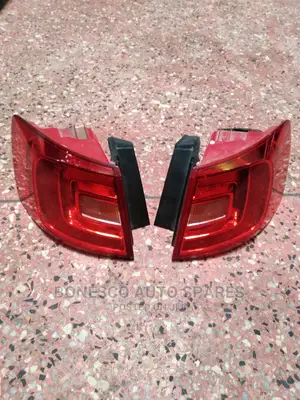 Volkswagen Jetta Taillights /Rearlights /Backlights
