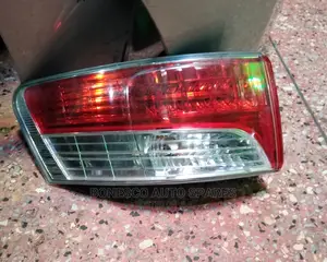 Toyota Avensis Left Taillight/ Backlight/Rearlights Assembly