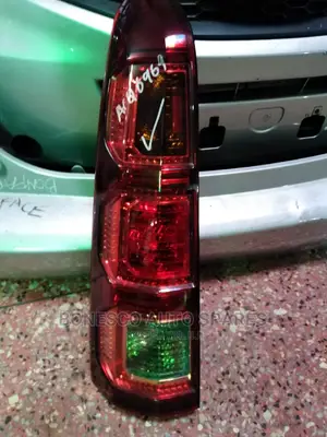 Nissan Crossroad Taillights Assembly
