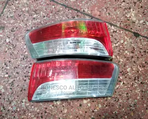 Toyota Avensis Taillight /Backlight /Rearlights Assembly