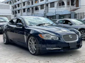 Jaguar XF 2014 Blue