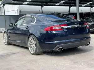 Jaguar XF 2014 Blue
