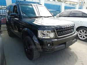 Land Rover Discovery 2015 Black