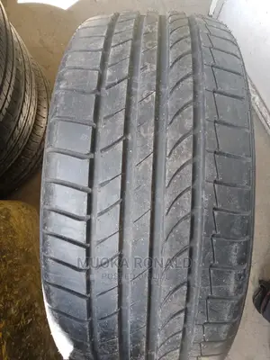 245/40r20 99Y Dunlop Tyre (Made in Japan)
